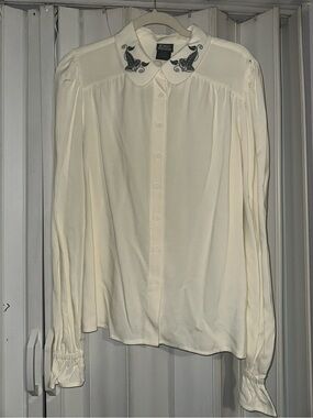 Her Universe LOTR Ivory Embroidered Leaf Collar Button-Up Blouse NWOT
